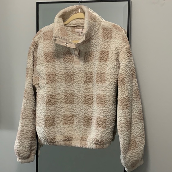 Checkered Sherpa Pullover - Picture 1 of 4